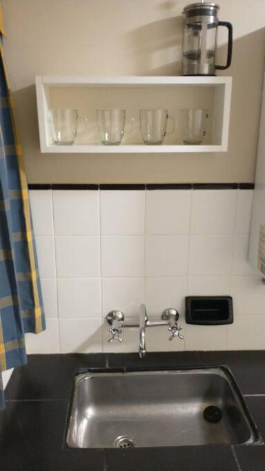 Bonito Departamento Frontal En Zona Residencial - Apartment